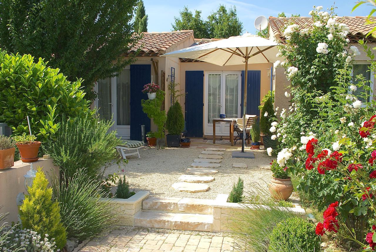 B&B Villa Viva Vitale Pierrevert Εξωτερικό φωτογραφία