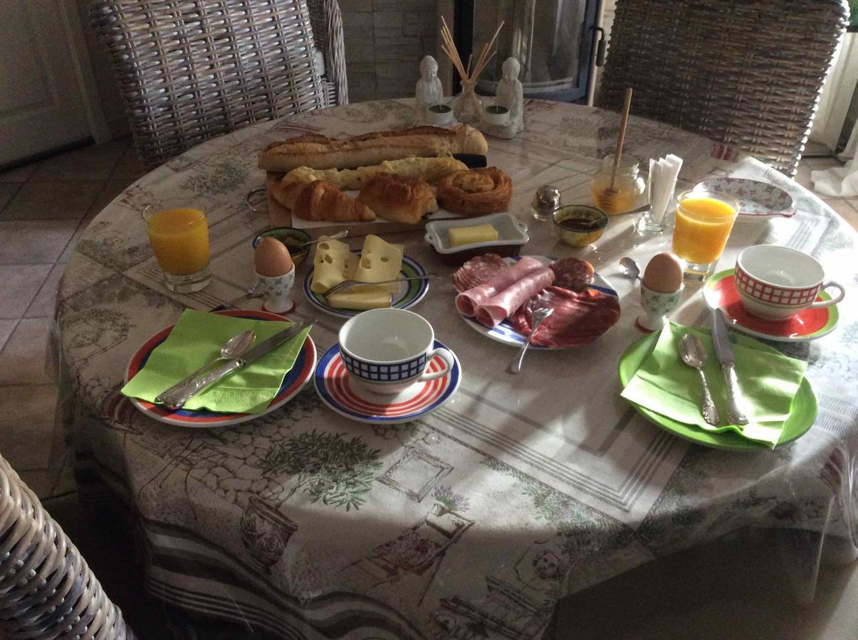 B&B Villa Viva Vitale Pierrevert Εξωτερικό φωτογραφία